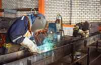 ILE ZARABIA SPAWACZ W POLSCE