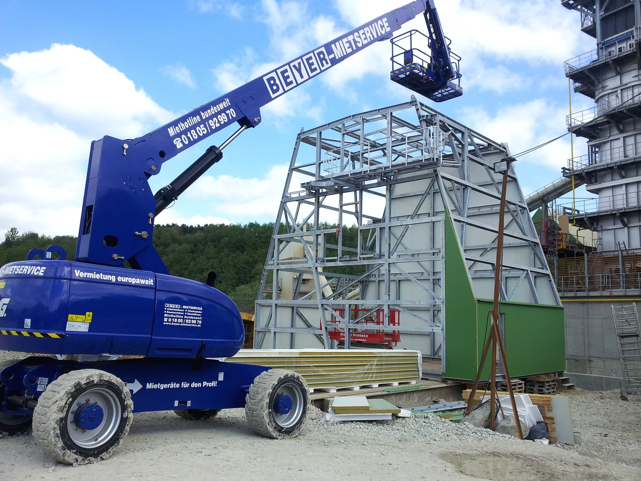 584538553_1406318527762443_6481397122898767024_n